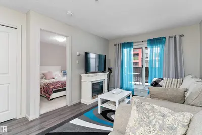 Interior photo 1 of #221 344 WINDERMERE RD NW