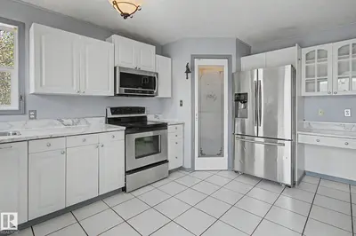 Interior photo 3 of 1 DEER PARK RD