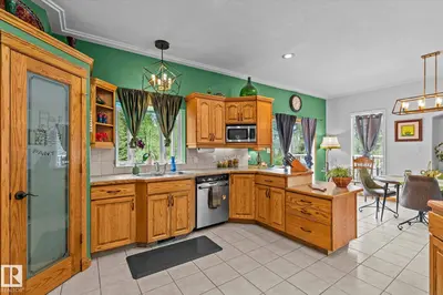 Interior photo 2 of 54426 RGE ROAD 15