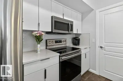 Interior photo 2 of #207 501 PALISADES WY