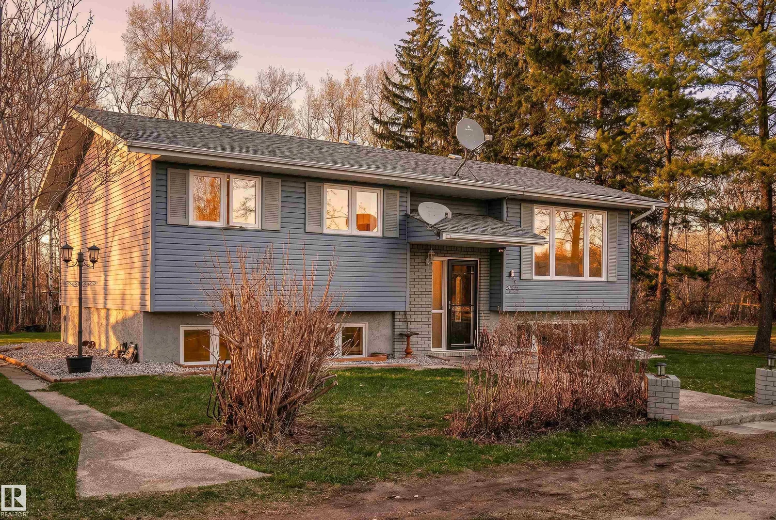 55416 HWY 765, Rural Lac Ste. Anne County - 5 bedroom Detached Single Family for sale