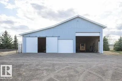 Interior photo 4 of 25525 HWY 661