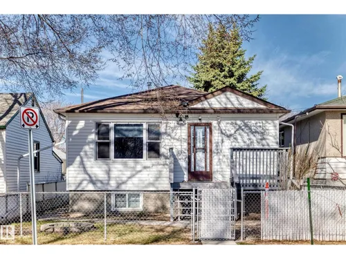11926 77 ST NW, Edmonton - $300,000