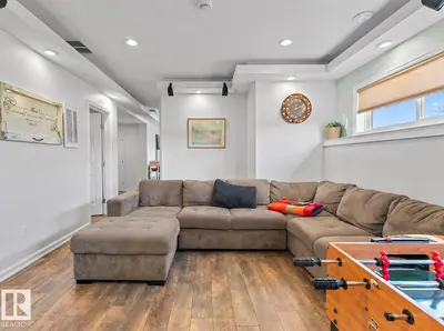 Interior photo 3 of 40 42011 Township Rd 624