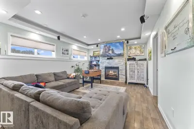 Interior photo 2 of 40 42011 Township Rd 624