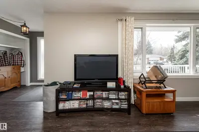 Interior photo 4 of 17 Meredian RD