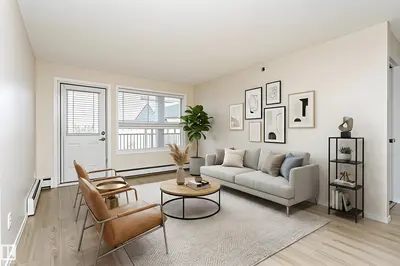 Interior photo 1 of 