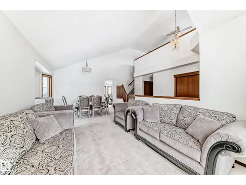 15404 132 ST NW, Edmonton - $568,000