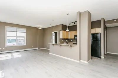Interior photo 4 of #1-402 4245 139 AV NW