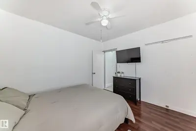 Interior photo 3 of 11926 77 ST NW