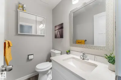 Interior photo 4 of 35 MCLEOD PL NW