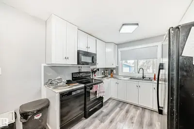 Interior photo 3 of 3802 52 ST
