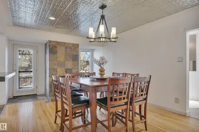 Interior photo 4 of 5324 109 ST NW