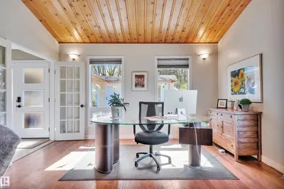 Interior photo 4 of #116 22560 WYE RD