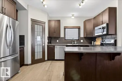 Interior photo 3 of 1530 CHAPMAN WY SW