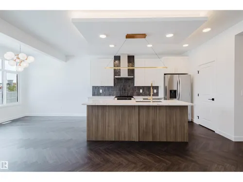 4116 208 ST NW, Edmonton - $549,900
