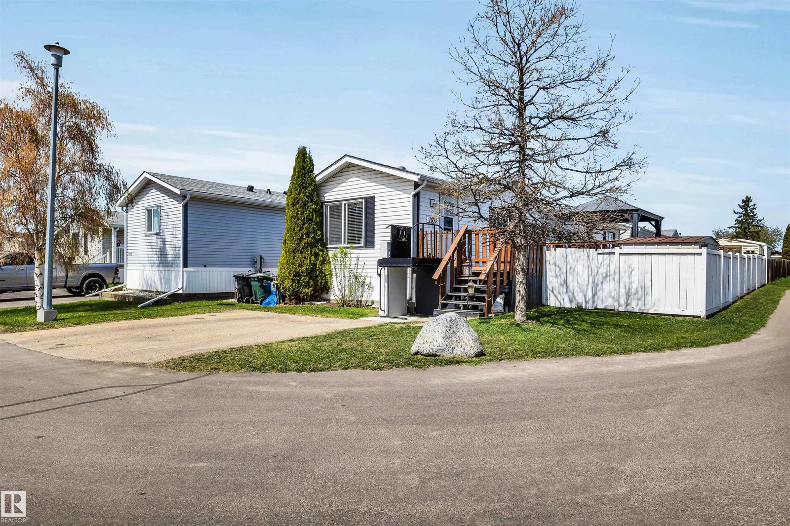 1600 Jubilee CR, Sherwood Park - 2 bedroom Single Family Residence for sale