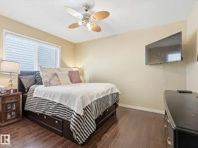 Interior photo 4 of 15135 43 ST NW NW