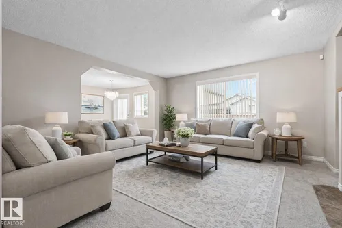 4804 147 AV NW, Edmonton - $459,555