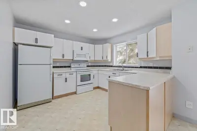 Interior photo 2 of #31 9935 167 ST NW