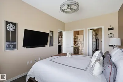 Interior photo 4 of #436 1818 RUTHERFORD RD SW