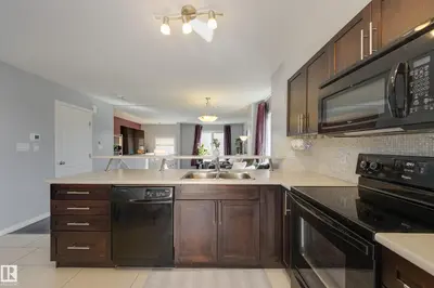 Interior photo 3 of 4908 TERWILLEGAR CM NW