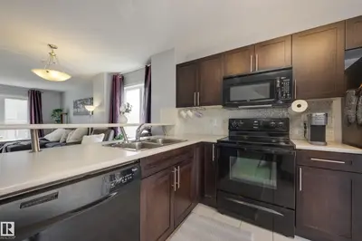 Interior photo 2 of 4908 TERWILLEGAR CM NW