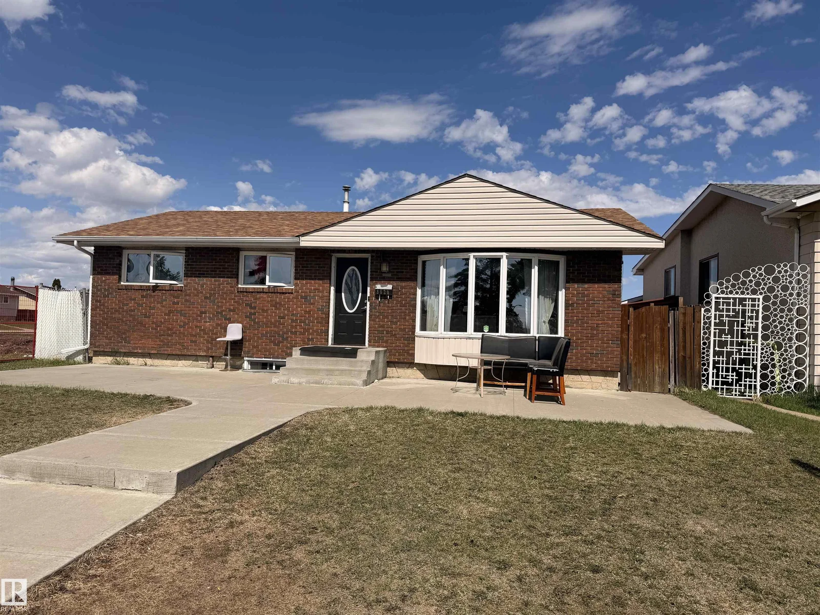 8620 137 AV NW, Edmonton - 5 bedroom Detached Single Family for sale