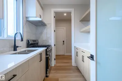 Interior photo 2 of 16 MIDDLETON CL