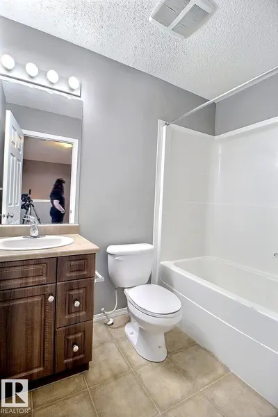 Interior photo 3 of 170 KEYSTONE CR