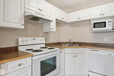 Interior photo 3 of 5350 199 ST NW