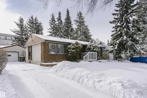 33 SUNNYSIDE CR, St. Albert - $445,000