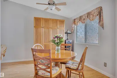 Interior photo 3 of 4804 42 AV