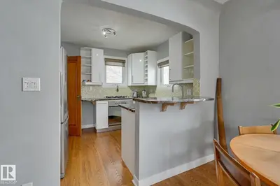 Interior photo 3 of 10038 88 AV NW