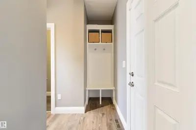 Interior photo 4 of 20 SPRINGWOOD WY