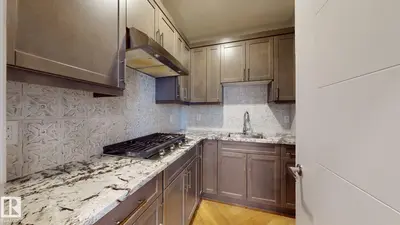 Interior photo 4 of 2112 208 ST NW