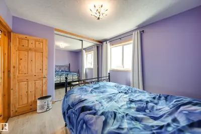 Interior photo 4 of 436 Lakeview DR