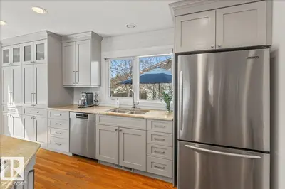 Interior photo 2 of 8944 146A ST NW