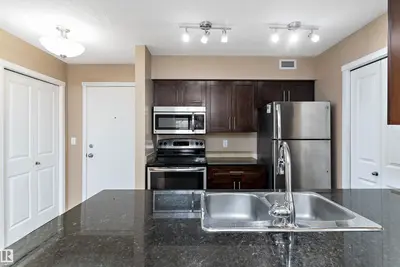 Interior photo 4 of #105 111 WATT CM SW