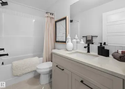 Interior photo 3 of 5641 HAWTHORN WY SW