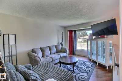 Interior photo 1 of 114 WESTBOURNE RD