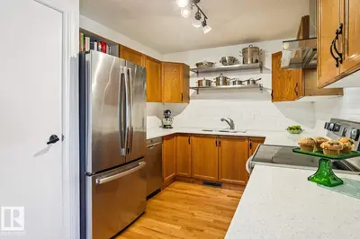 Interior photo 3 of 7531 137A AV NW