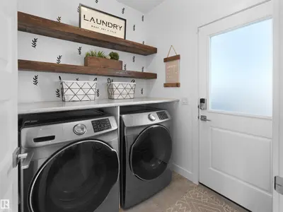 Interior photo 2 of 3608 8 AV SW