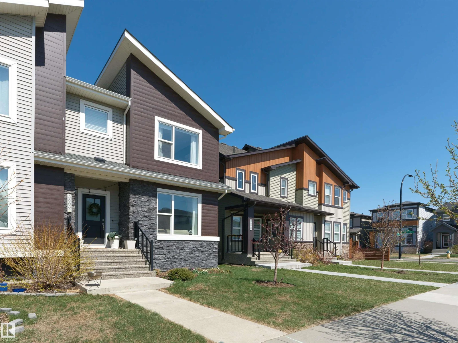 3608 8 AV SW, Edmonton - 4 bedroom Duplex for sale