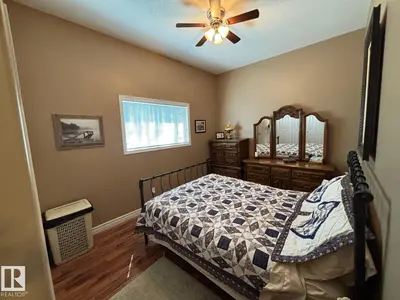 Interior photo 2 of 41 465022 Range Road 62