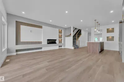 Interior photo 3 of 3116 8 AV SW