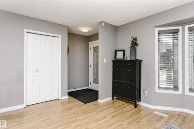 Interior photo 3 of 1044 106 ST NW