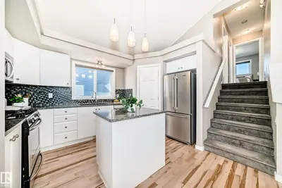 Interior photo 2 of 1520 70 ST SW