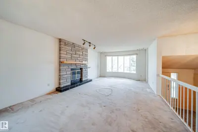 Interior photo 3 of 1030 106 ST NW