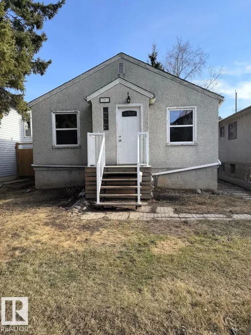 10815 68 AV NW, Edmonton - $350,000
